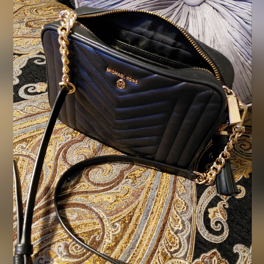 Michael Kors Black Chevron Crossbody Bag